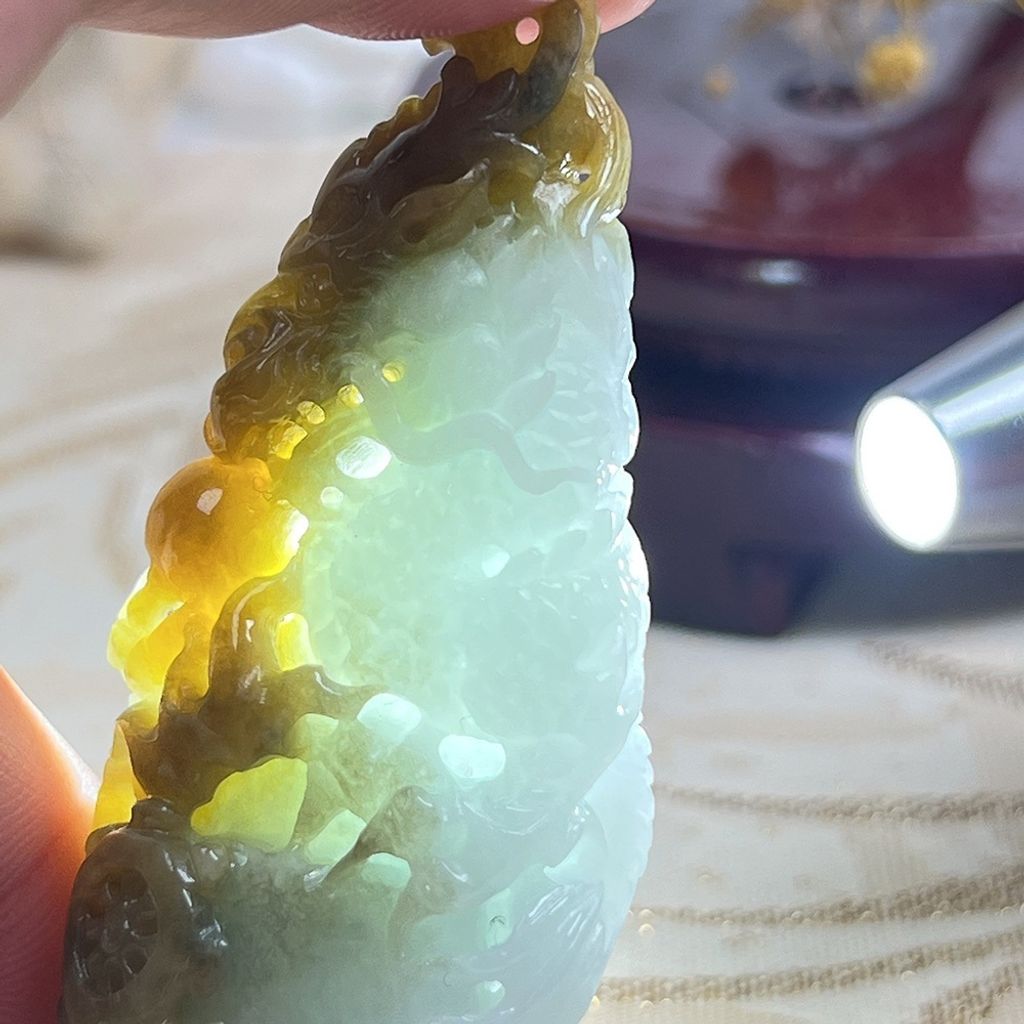 tw-11134207-81ztd-mjqecytzvax12a