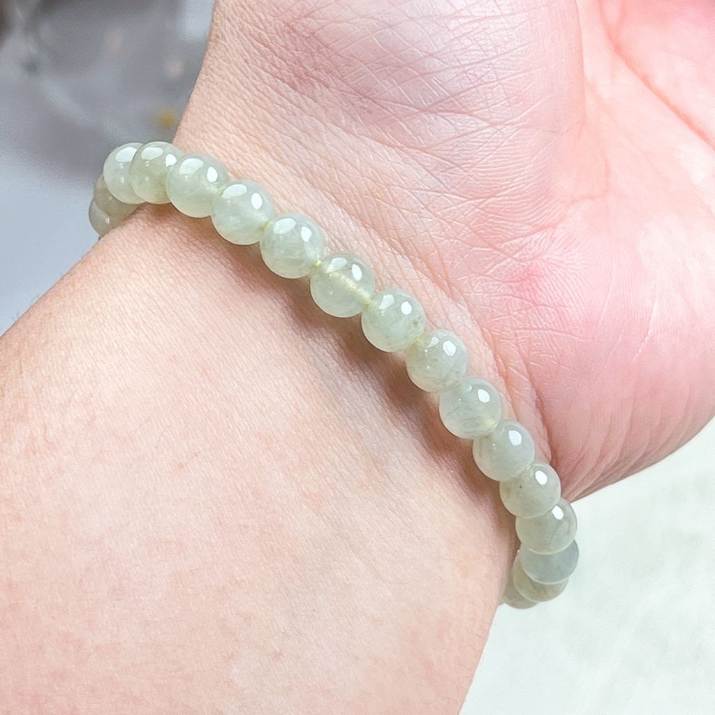 tw-11134207-820l9-mk27gbxn11c5b6