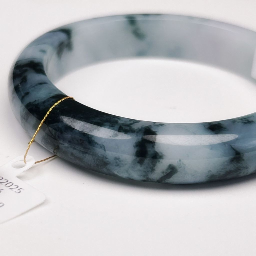 tw-11134207-820li-mkbt2aot37yf28