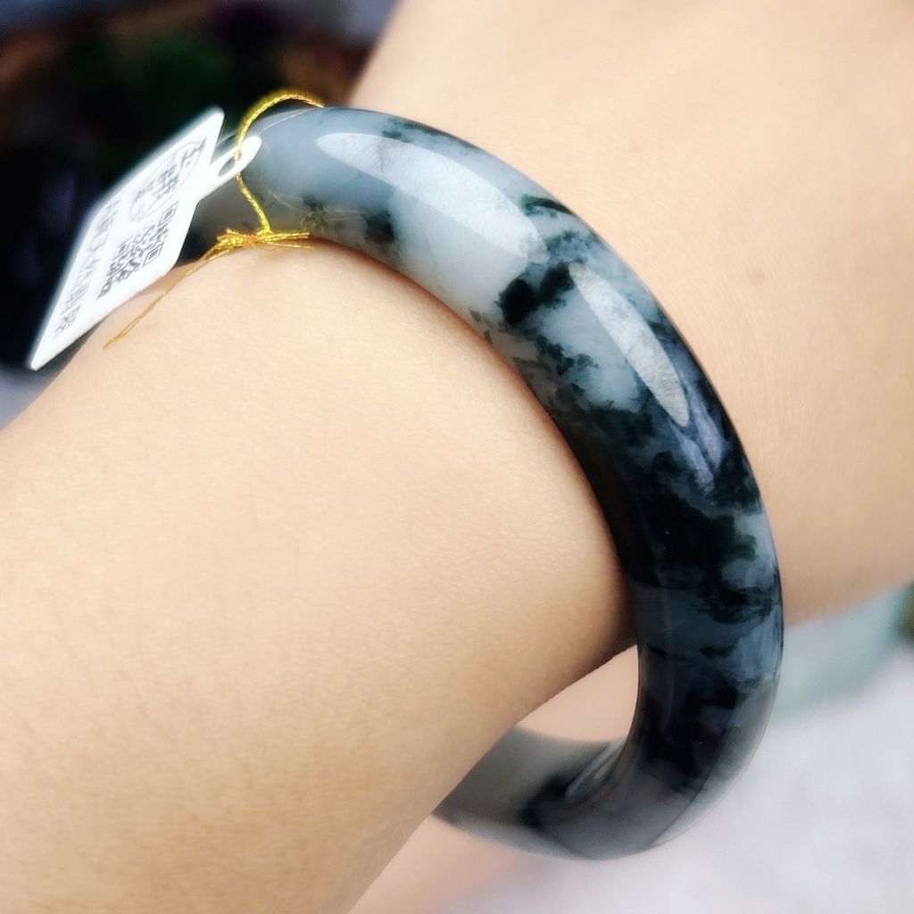 tw-11134207-820le-mkbt2aouklj613