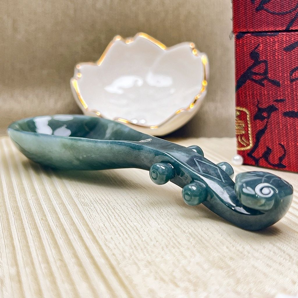 tw-11134207-820ld-mkdne4bt70n897