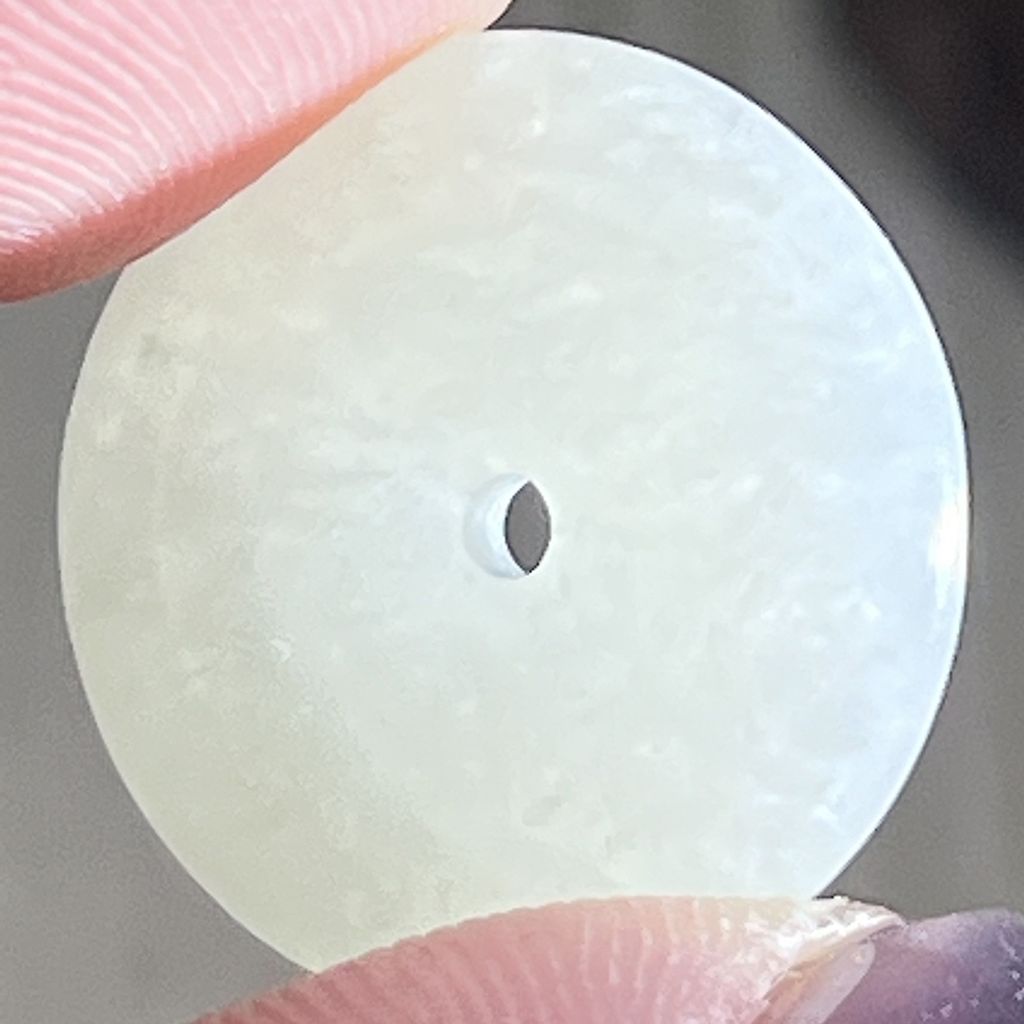 tw-11134207-820lg-mkj3jc7ndeyr00