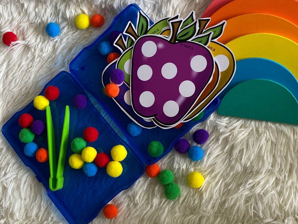 photo_6336979355258961065_y