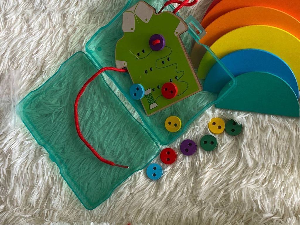 photo_6336979355258961059_y