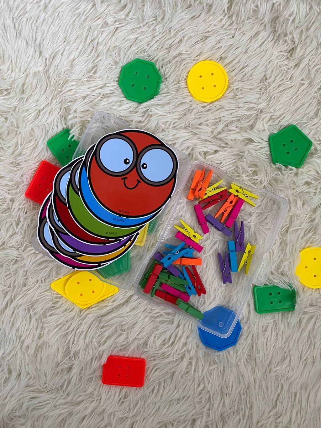 photo_6248914409518906013_y