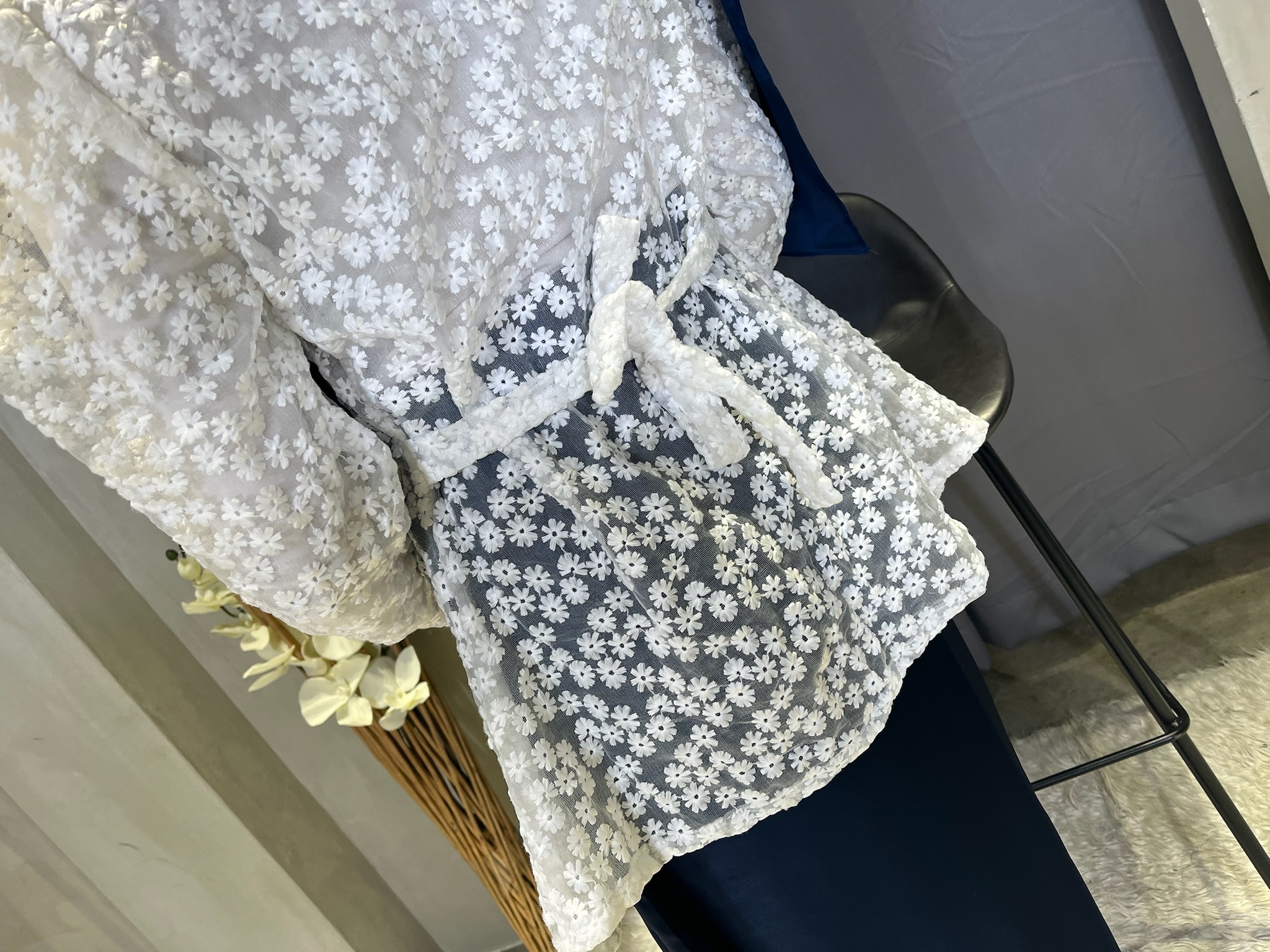 78B7569C-CDA3-47F4-9B94-9F300FB8BB71