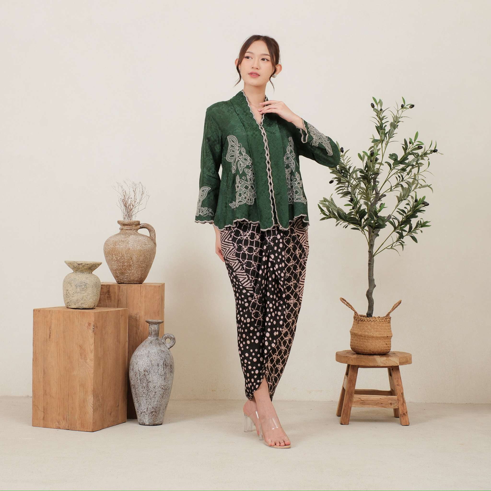 253785F2-2B8B-4478-A22F-B25121A8CEC7