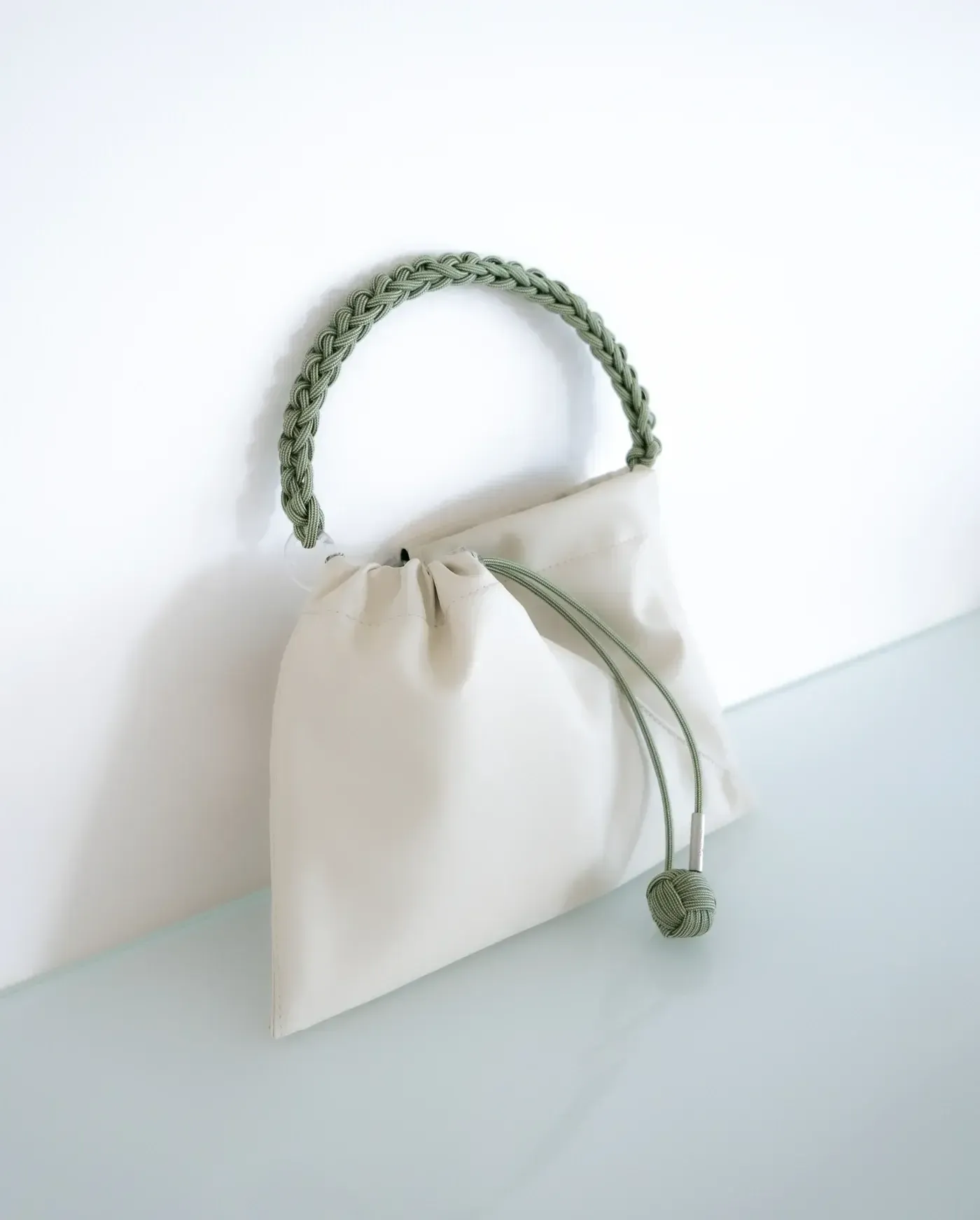 muunnsan-seasonal-twintote00-pacshot-milk-01_1400x