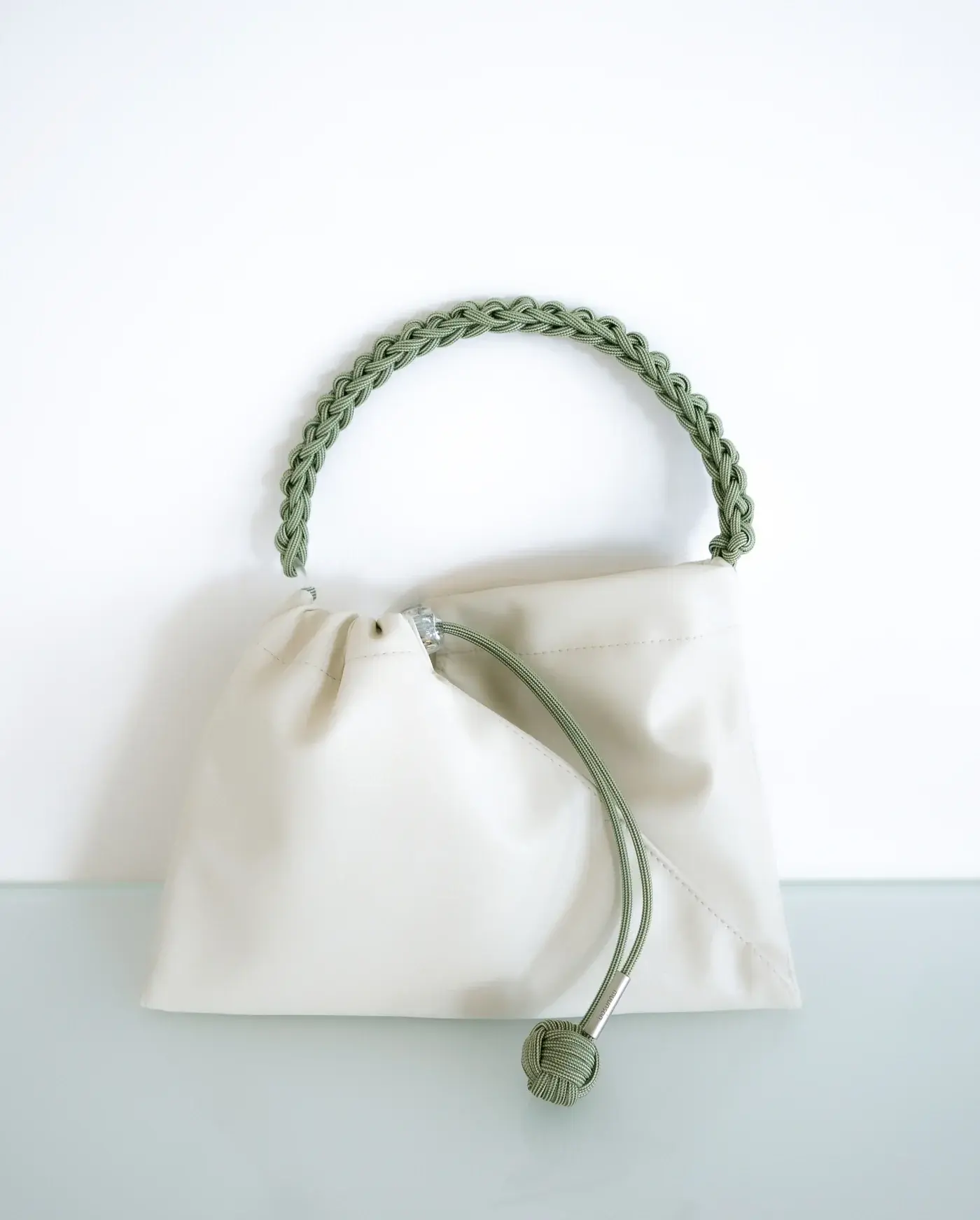 muunnsan-seasonal-twintote00-pacshot-milk-02_1400x
