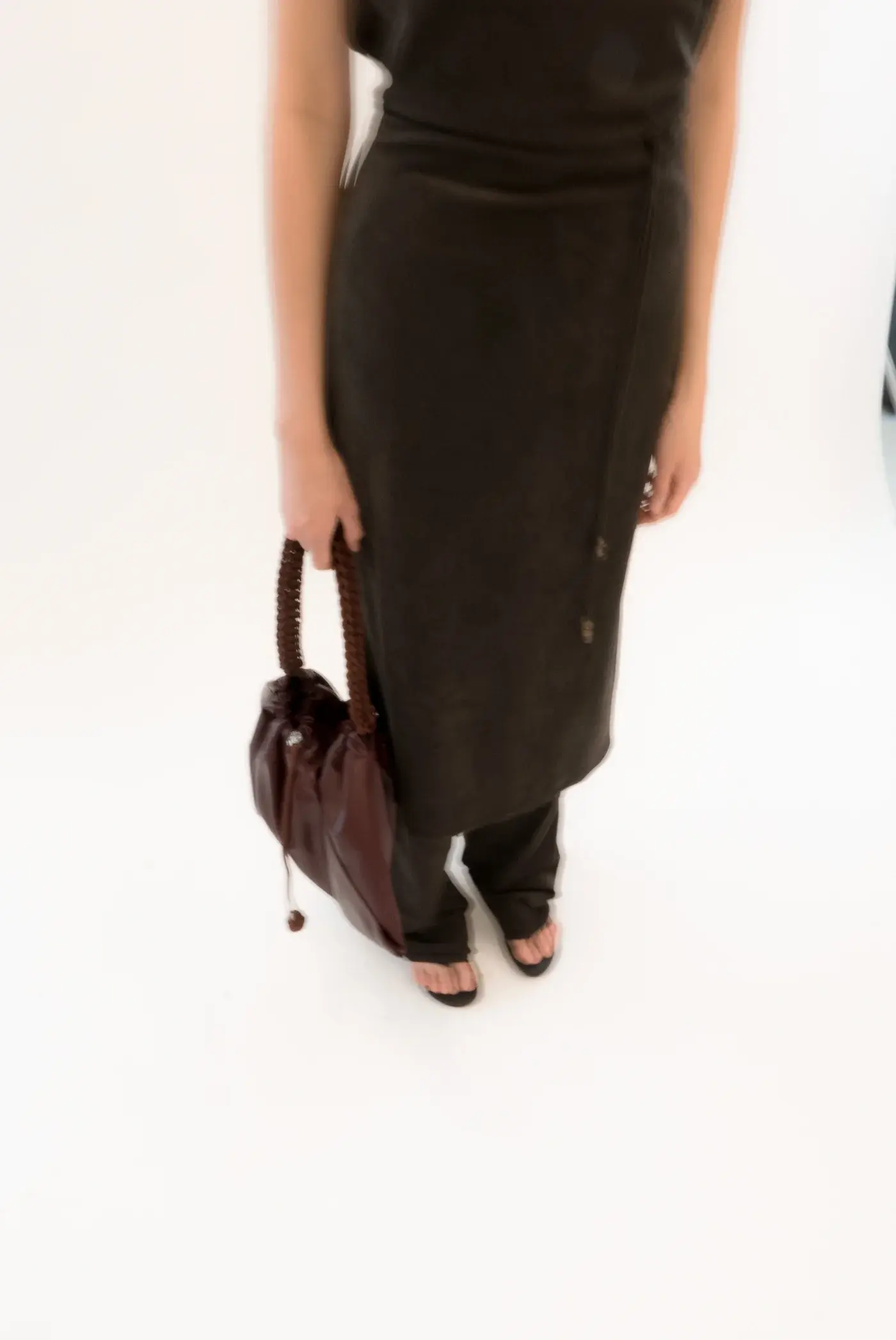 muunsan-seasonal-twintote02-burgundy-01_1400x