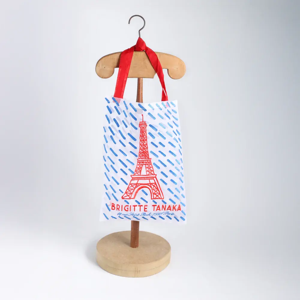 paris-symbole-toureiffel-brigittetanaka_1000x