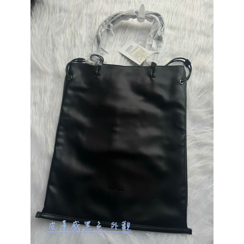 tw-11134207-7rasc-m5ee7ca5w97a92