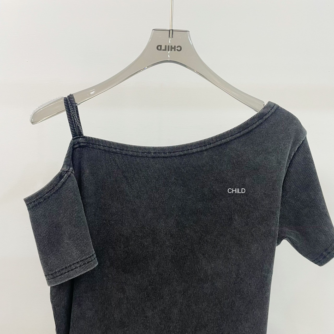 LINE_ALBUM_4-1新品平拍_250414_24