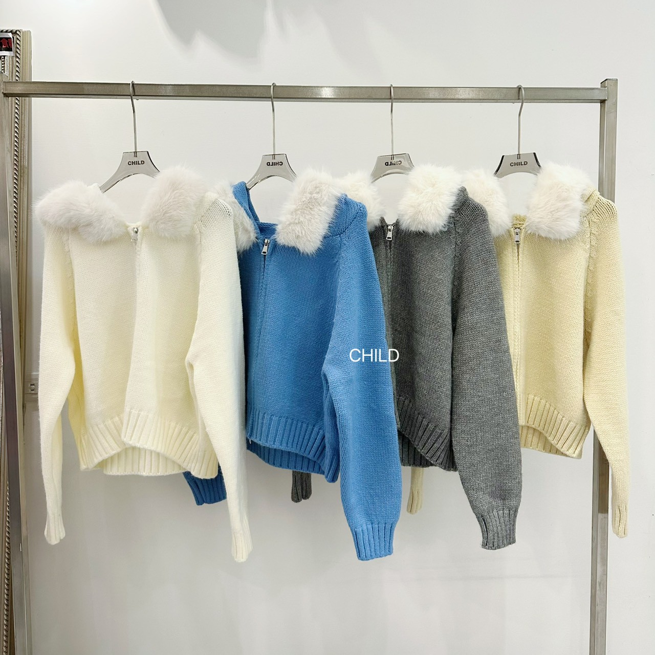 LINE_ALBUM_12-1小上新平拍_251206_58