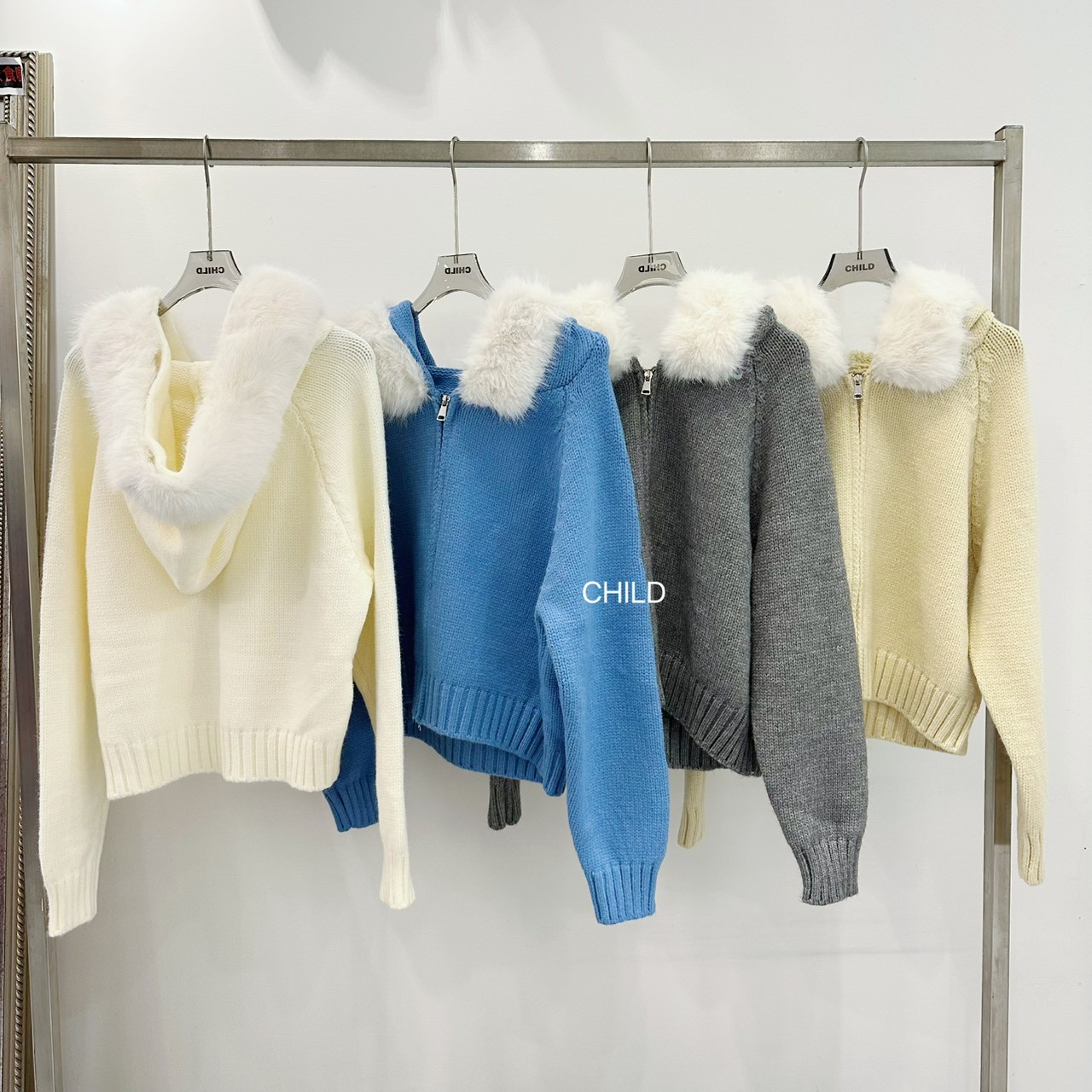 LINE_ALBUM_12-1小上新平拍_251206_59