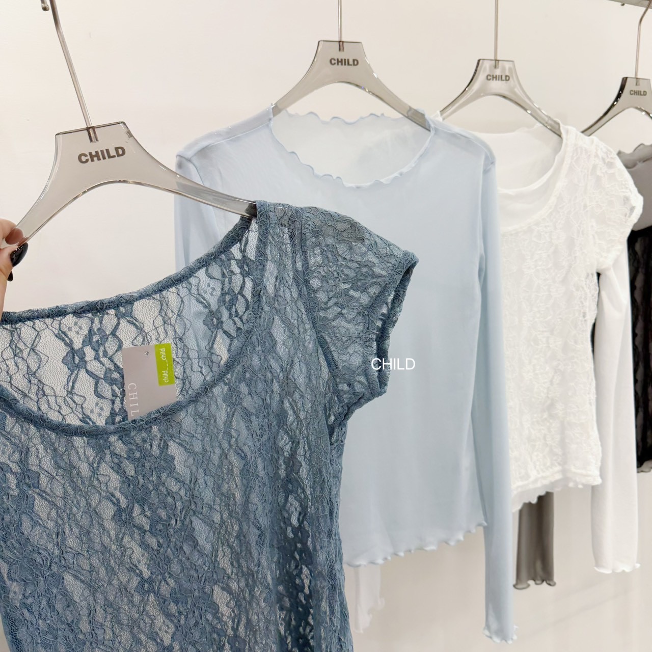 03FAB543-46ED-4B46-88BD-49F0234C5C7F