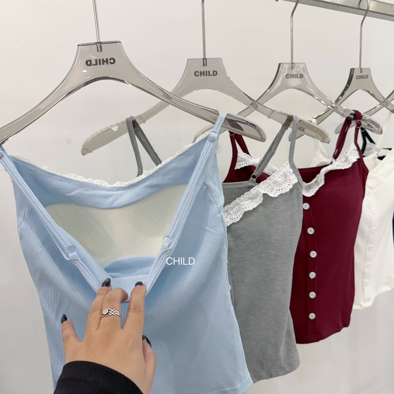 0F89FB69-FF4A-4B47-BAE5-11E1224615CE