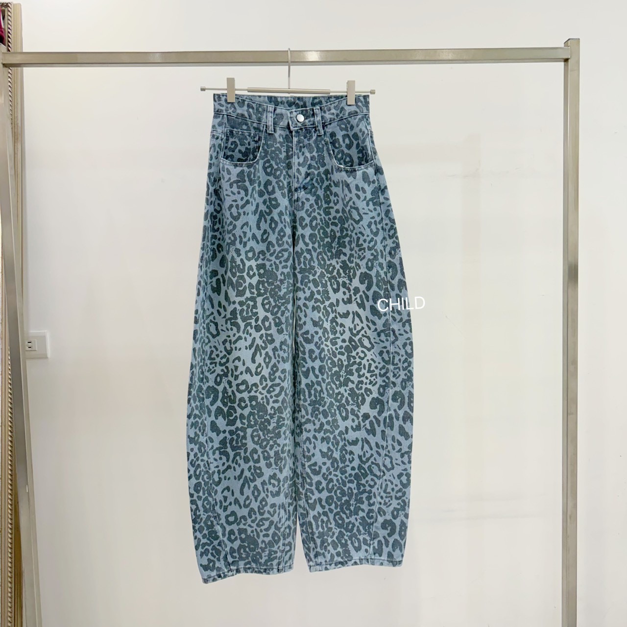 260747CE-306E-407A-BF75-B97B126C4E6D