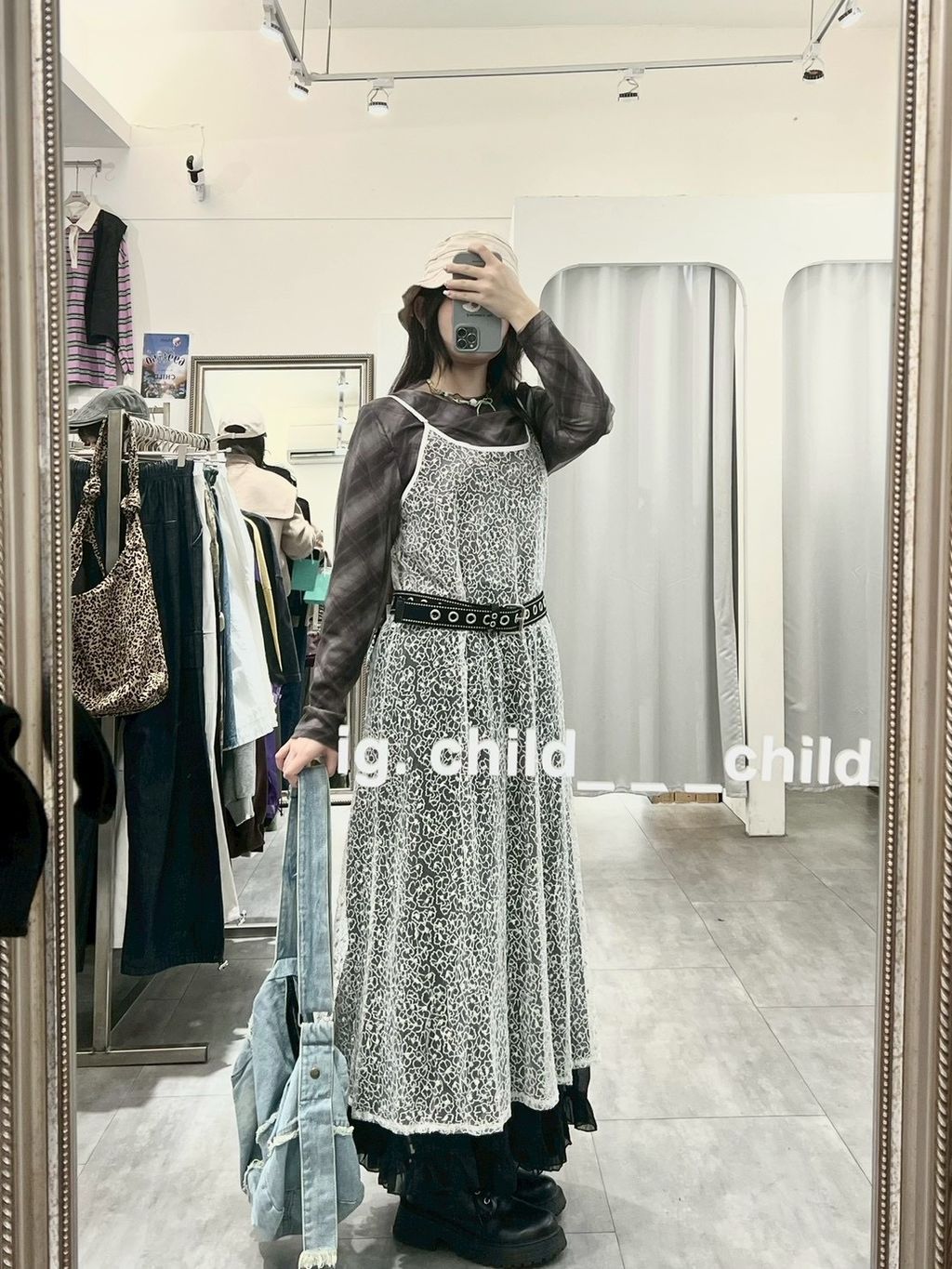 5B2D9B43-B283-47E4-BAAD-28D09902CFF7