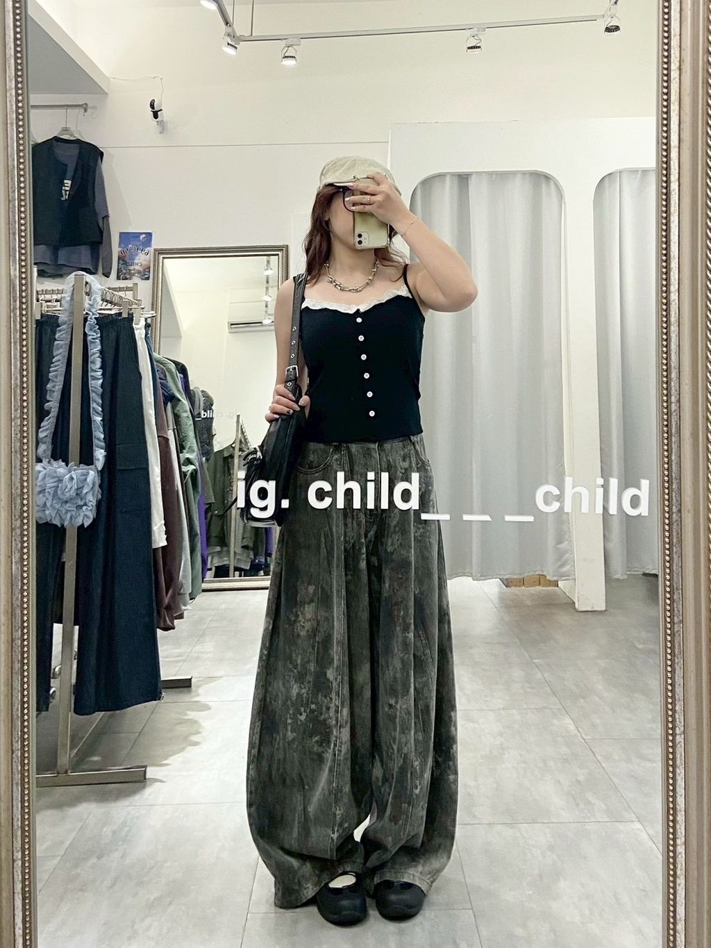 25A0BDC1-4EE9-48F0-B759-EB11477E130F