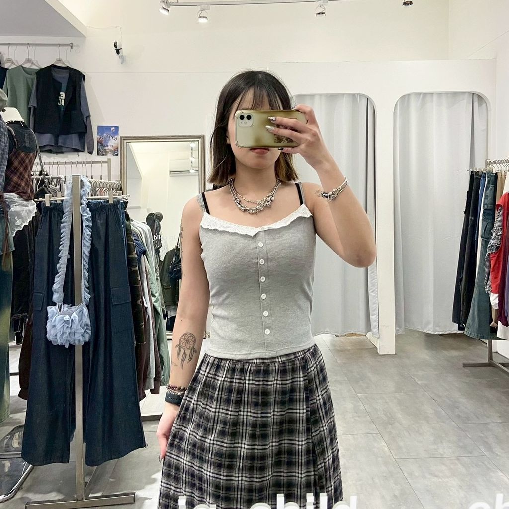 DFED4003-57B0-451D-8CCA-544968F555C0