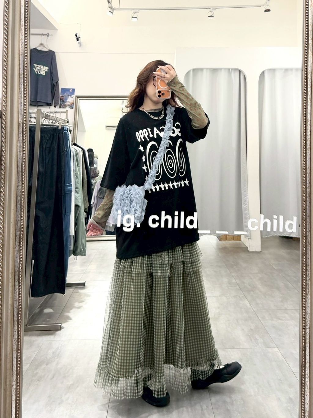 9E903342-BC2C-488E-946C-8ED109CED403