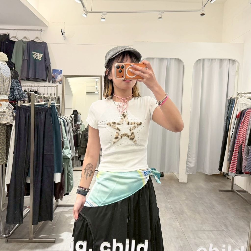 1B8C0082-9AA4-4B50-8561-24FE7B5FF72C