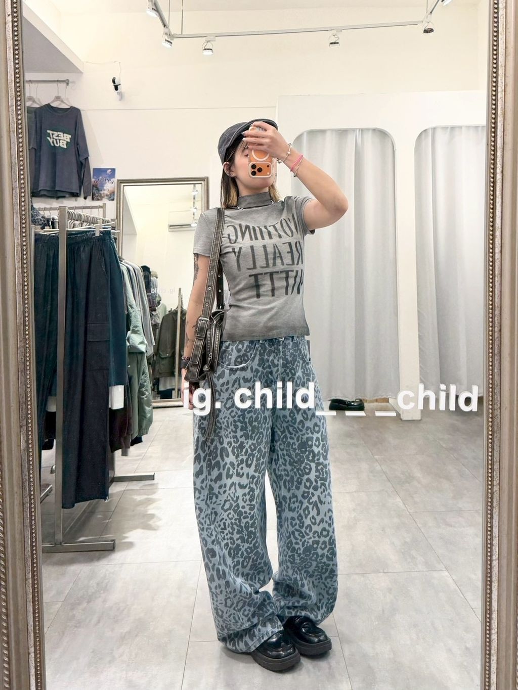 4E822B3B-42FB-4918-A2EF-D80572E9C3BF