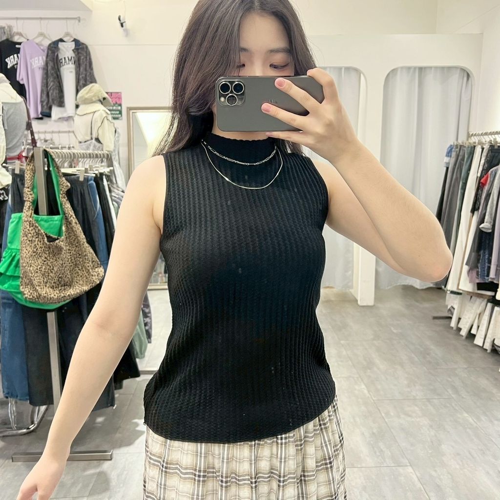 3E13E6C0-26A2-41B1-B925-EE398D64DBDE