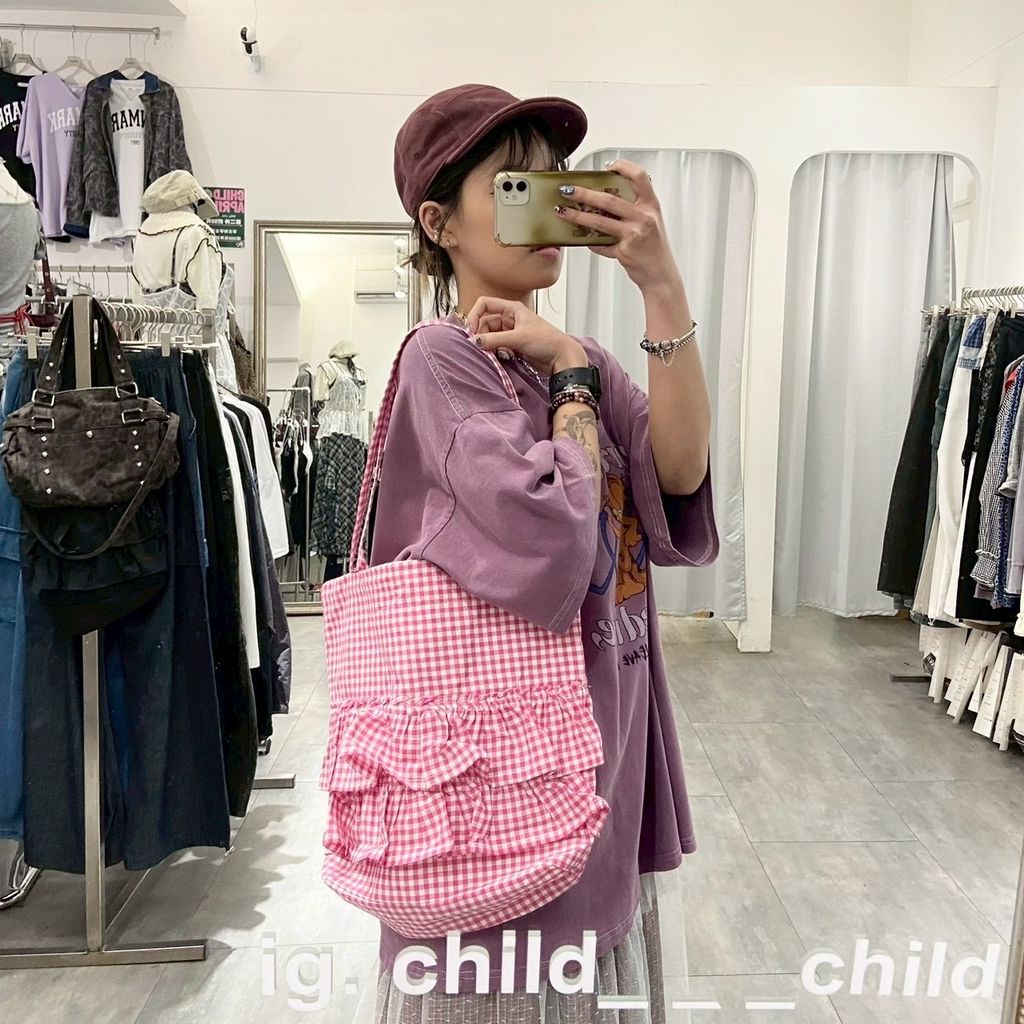 F8E33DB6-E2EE-4056-A9A6-8EA5ACC6B72C