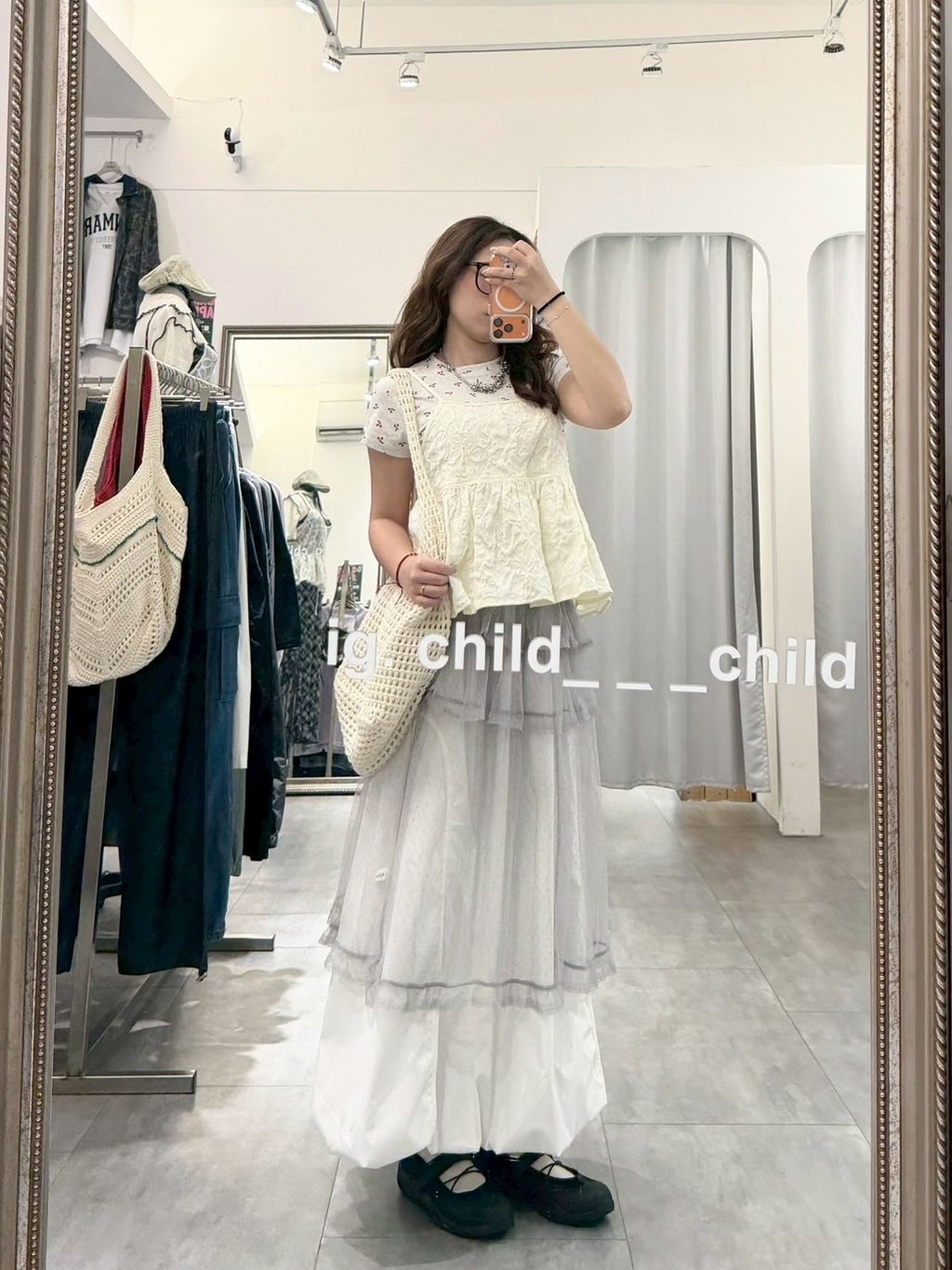 E5B0CE0B-9548-4D3A-85FC-08EEEF926855