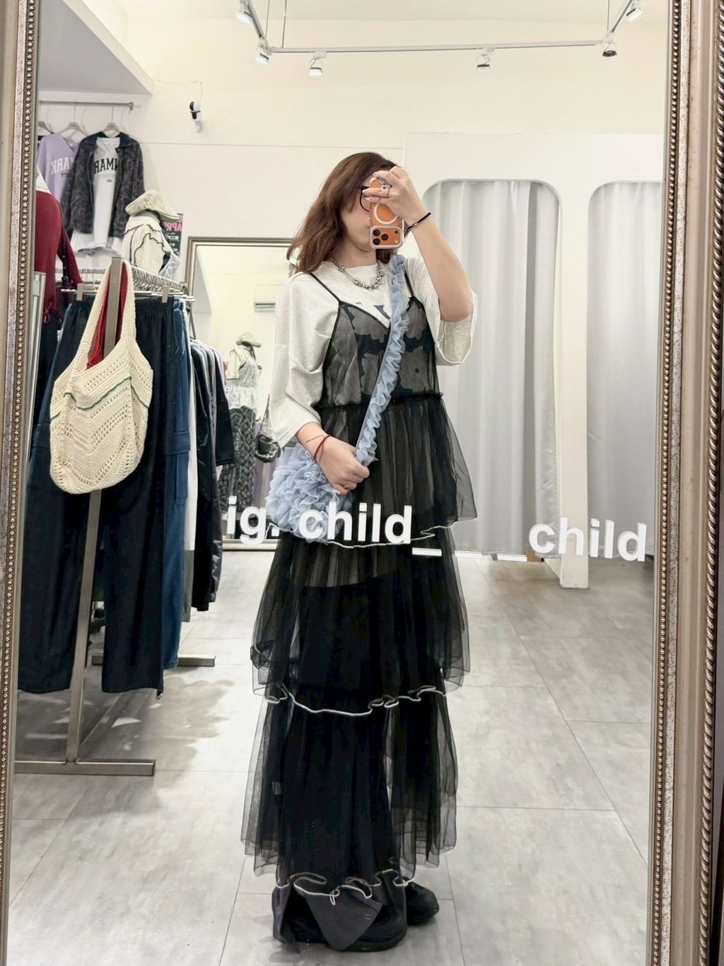 DBD1DADD-3CEF-45E5-847D-58CB43C24661