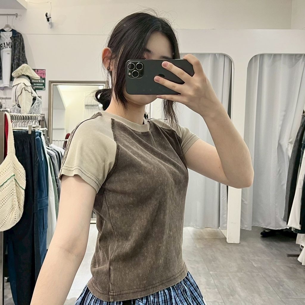 AEE8B050-CE8D-4327-8D34-A6C654E09F63