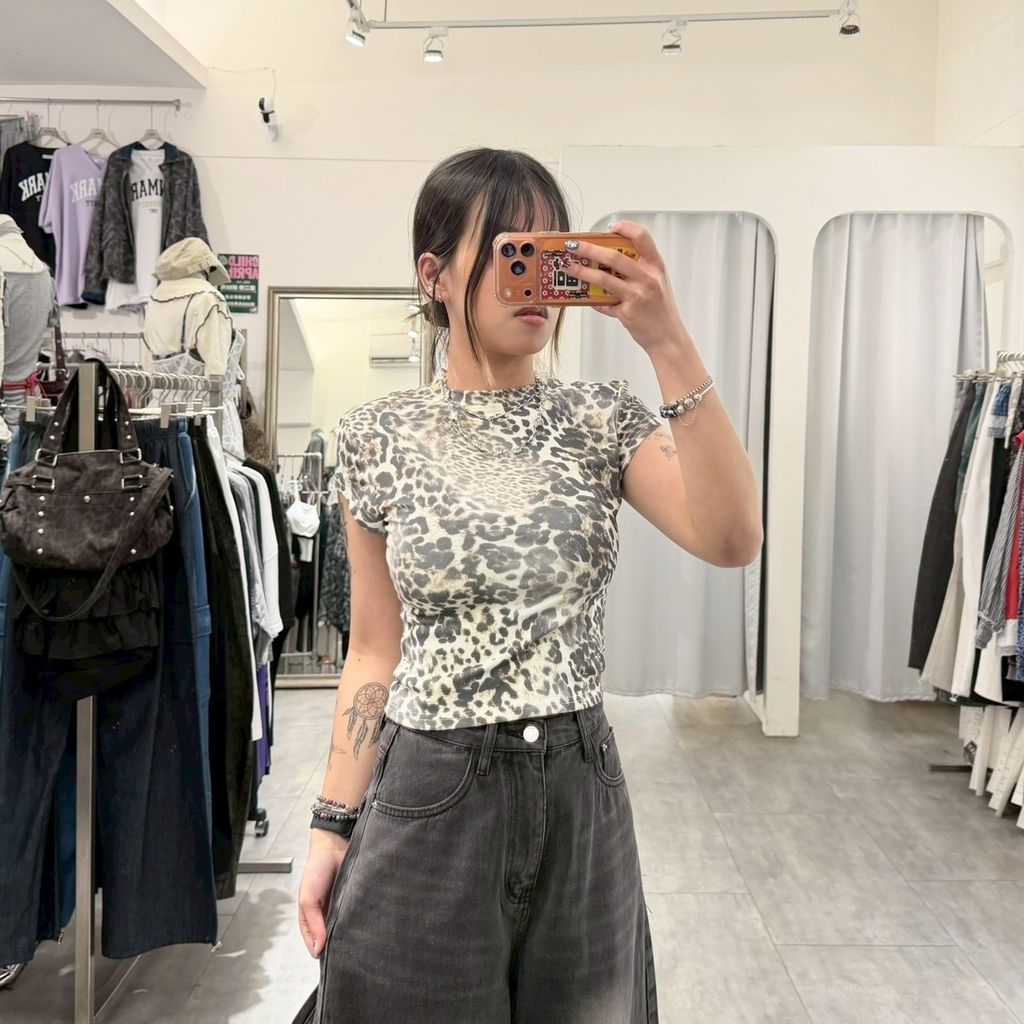 355A8392-C733-4DE2-BD23-CB50C57DE224