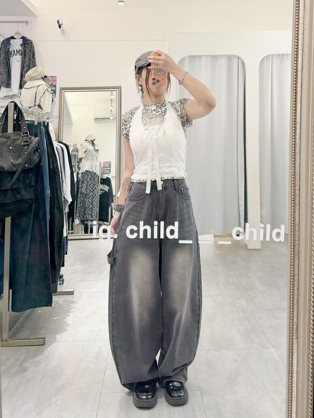 3521FF0B-D587-4C51-BDB7-B308DAA1D48B