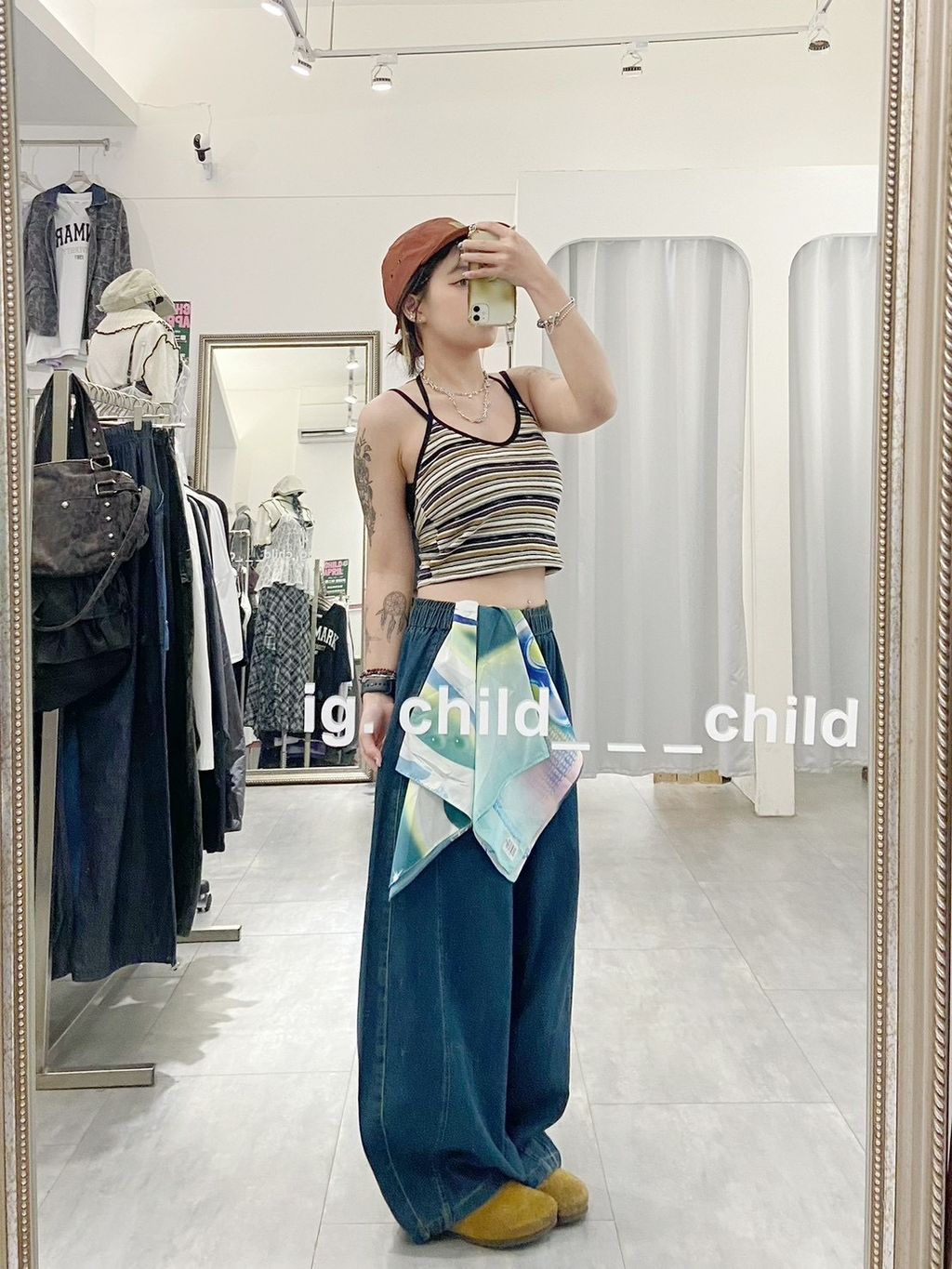 BD0F7C0E-5547-4B6D-A9FE-0D4F762B6166