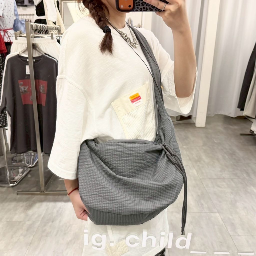 09F6E9CB-3CC0-4902-AA59-E10362B35CAD