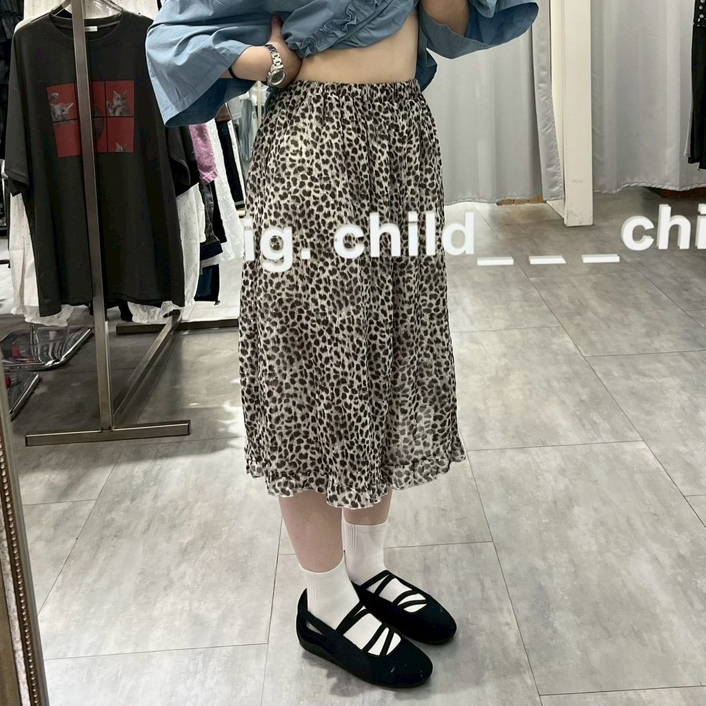 C1F5A635-5A87-4881-864B-7C91B54DB74C