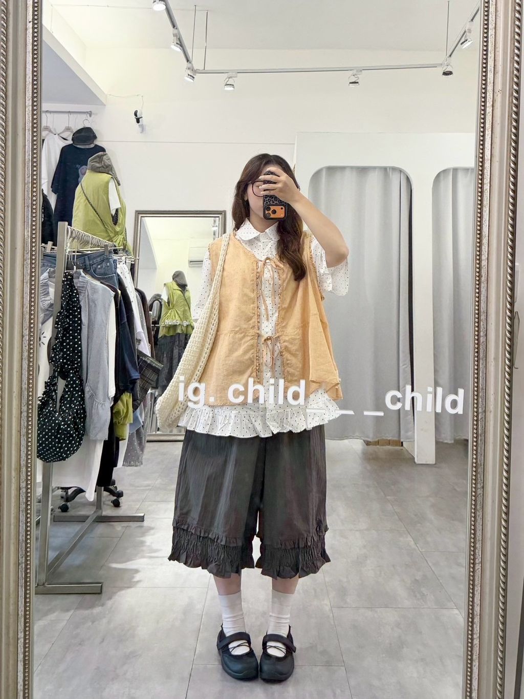 3C56A852-C1FB-4059-AB5E-807ADFE360ED
