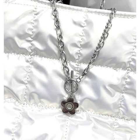 tw-11134207-7qul2-lgxxw64uijop3c