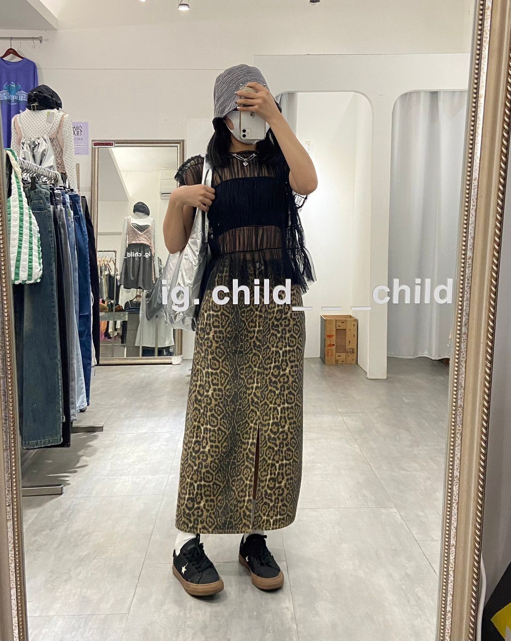 LINE_ALBUM_5-1_240513_49