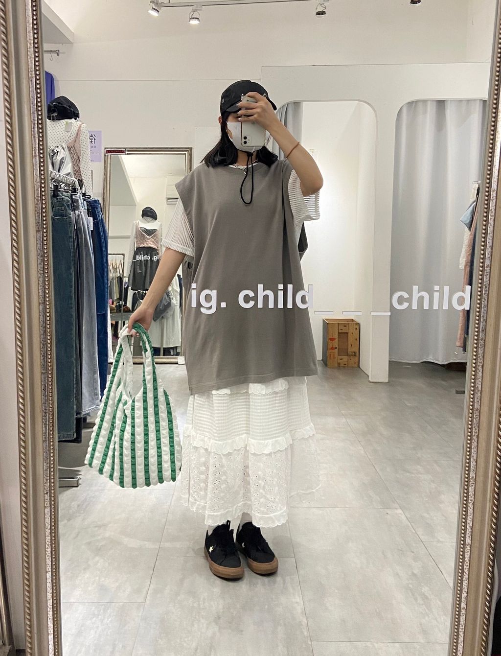 LINE_ALBUM_5-1_240513_82 - 複製