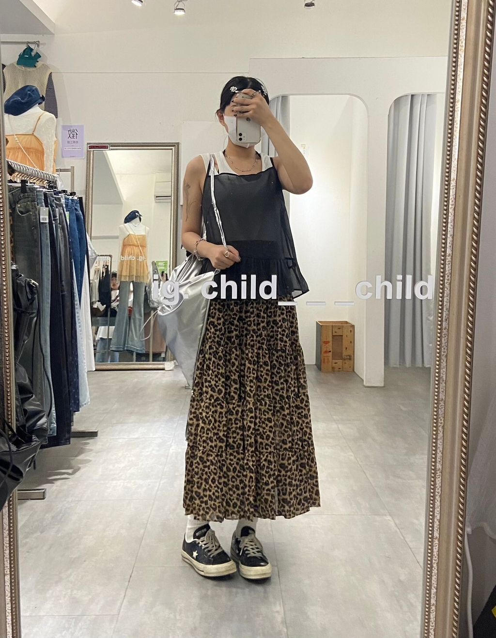 LINE_ALBUM_5-2_240529_388