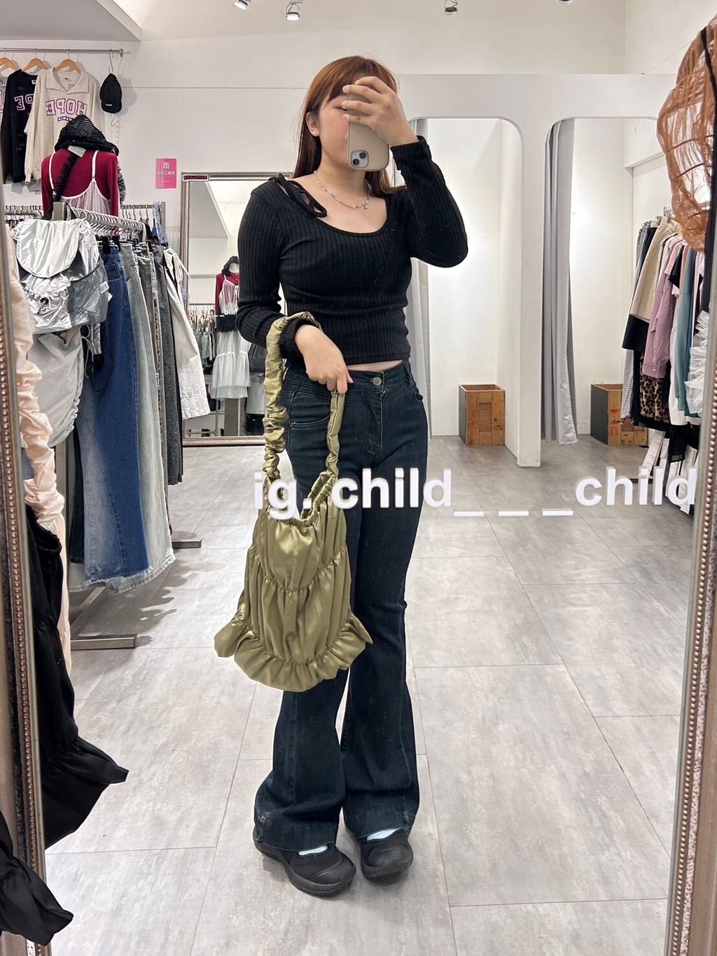 LINE_ALBUM_🇰🇷10-2_241015_53