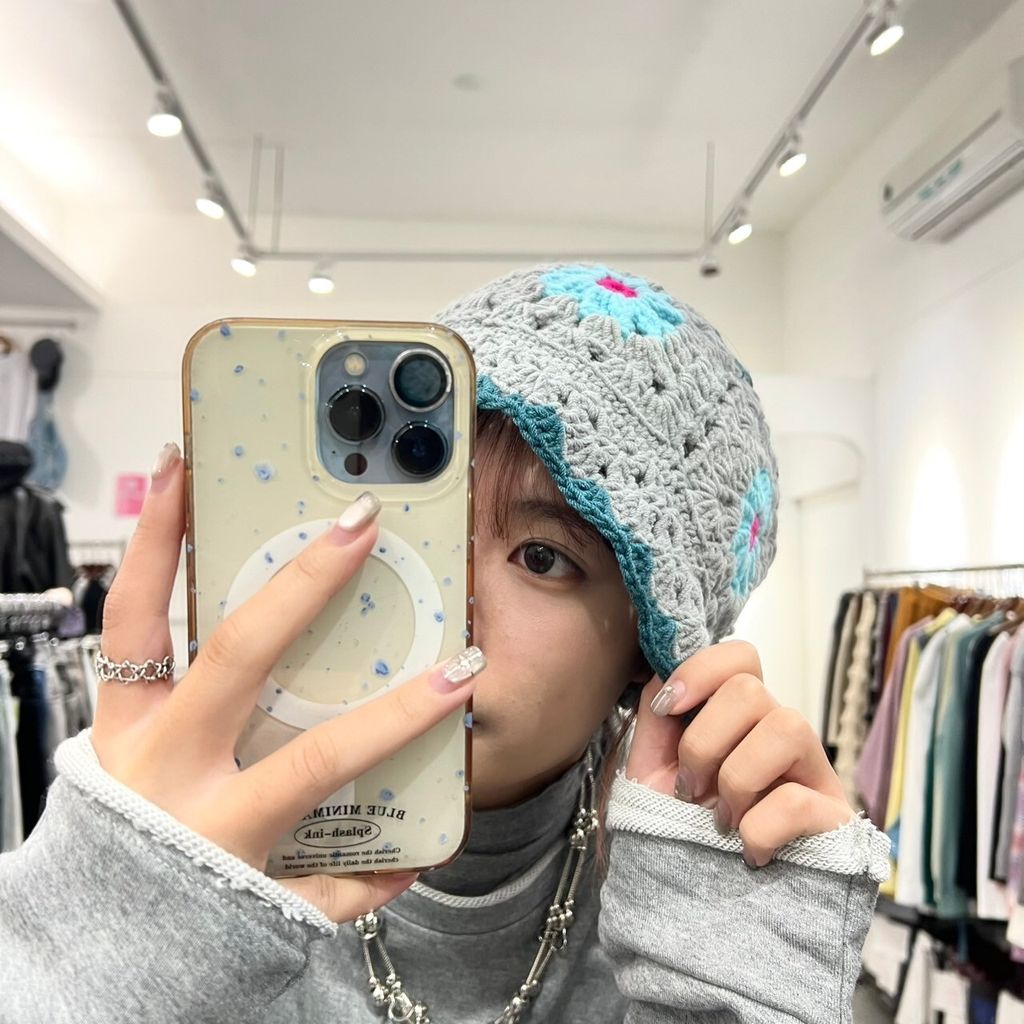 LINE_ALBUM_11-2_241203_137