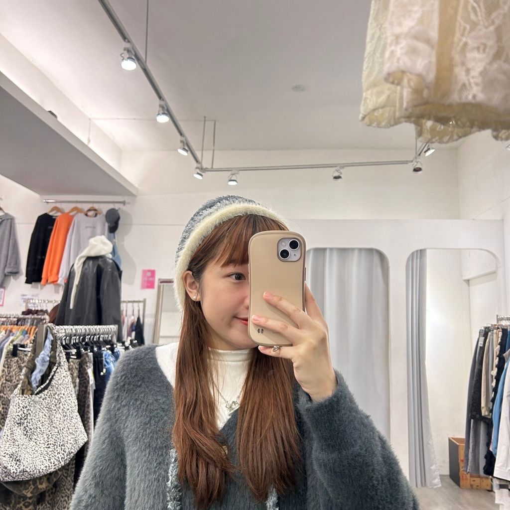 LINE_ALBUM_11-2_241203_198