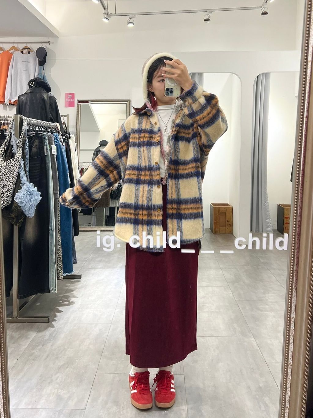 LINE_ALBUM_11-2_241203_118