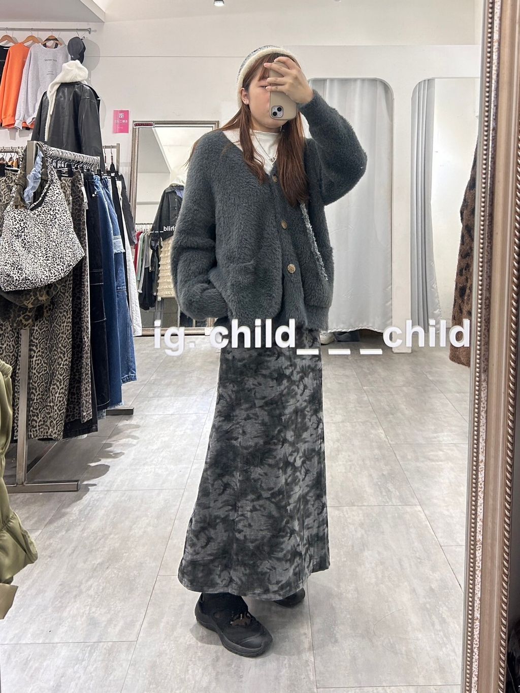 LINE_ALBUM_11-2_241203_201