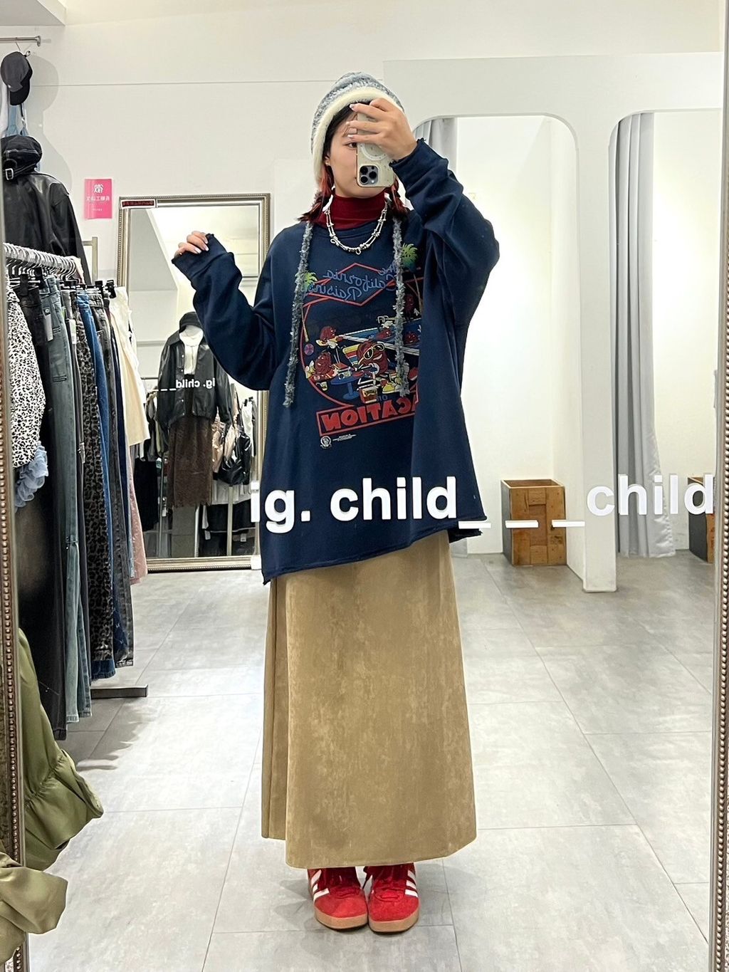 LINE_ALBUM_11-2_241203_129