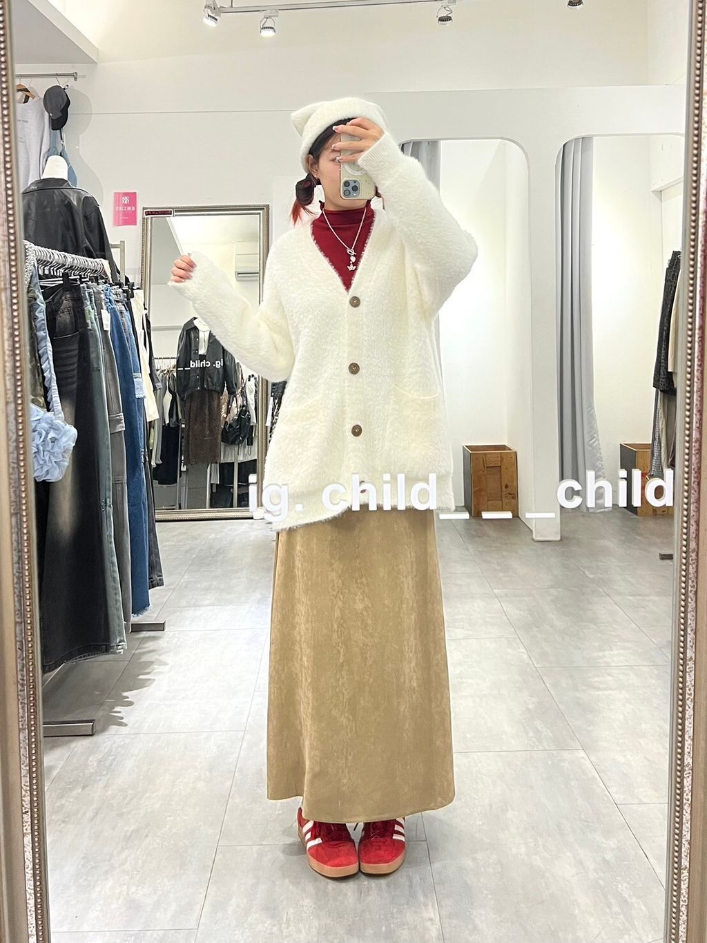 LINE_ALBUM_11-2_241203_124